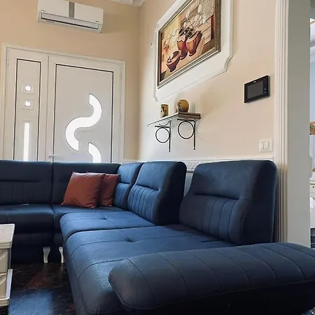 Holiday home Selcotis Golem (Tirana)